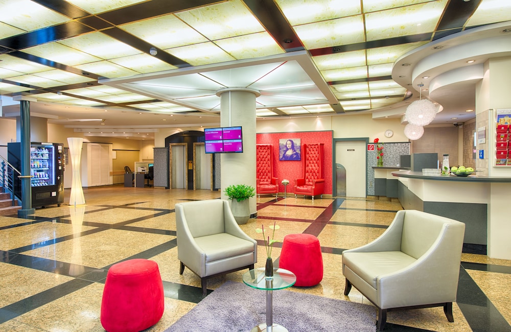 Leonardo Hotel Munich Arabellapark Ex Holiday Inn Munich Effnerstrasse 45/65