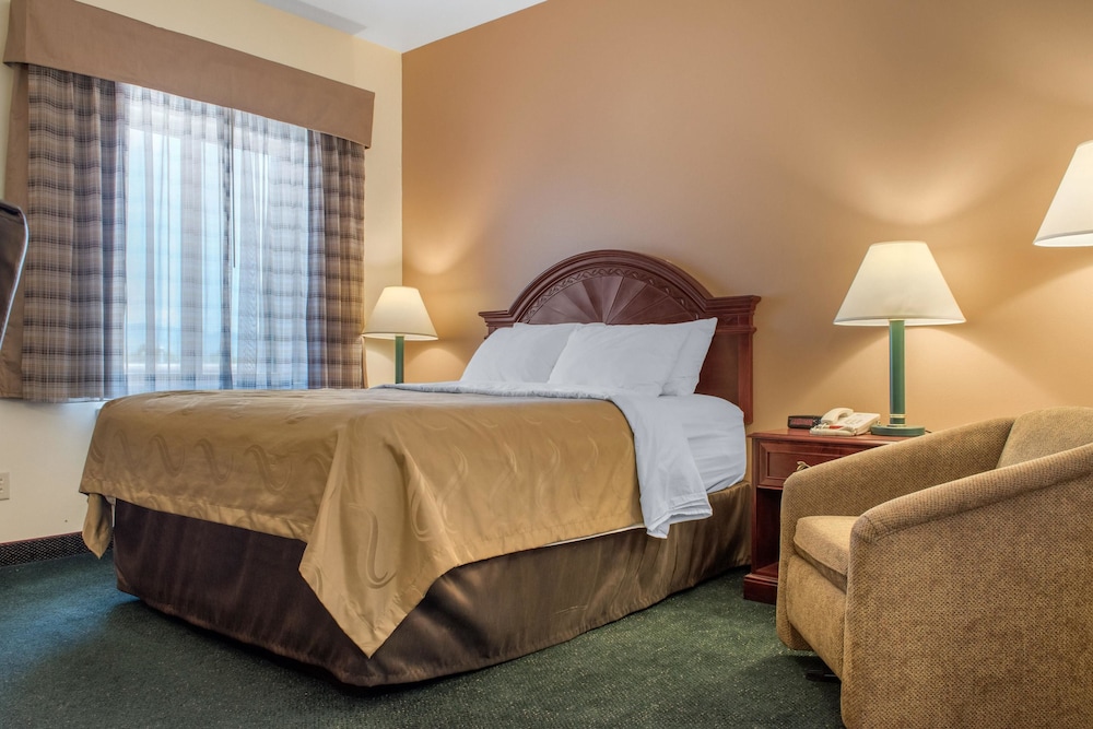 Helena Inn Airport 10/34