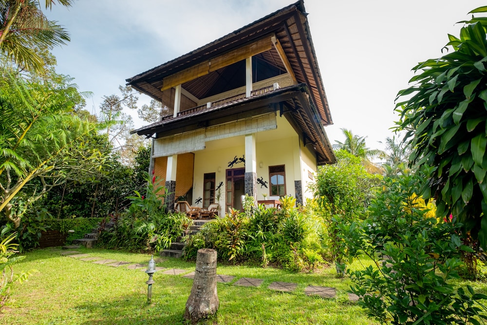 Villa Manuk 32/50