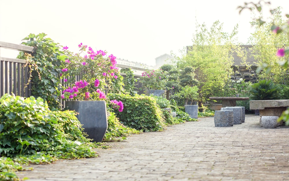 Lin Yin Art Hotel Shanghai 66/69