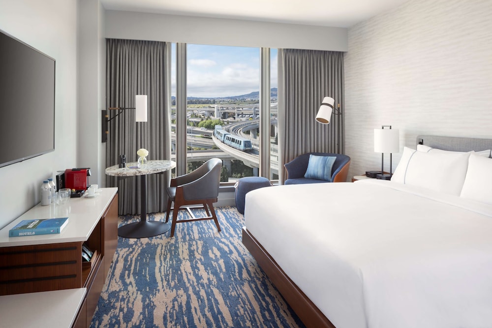 Grand Hyatt At Sfo 12/48