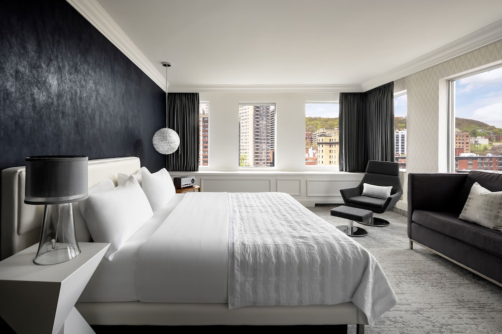 Sens Hotel 25/64