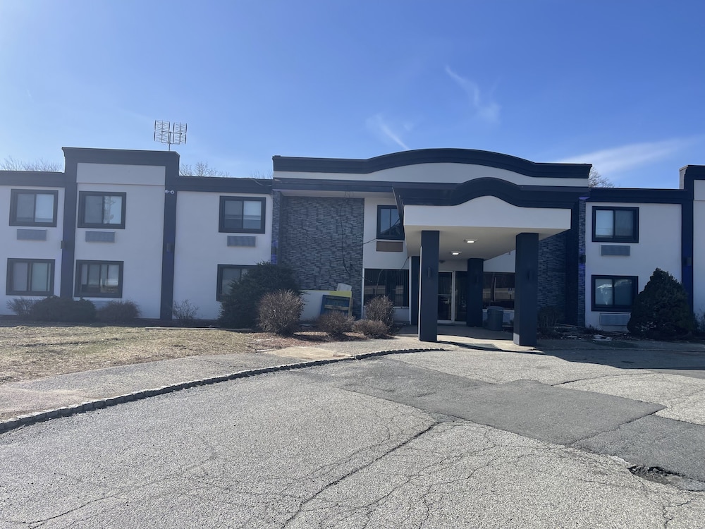 Wayne Inn 37/47