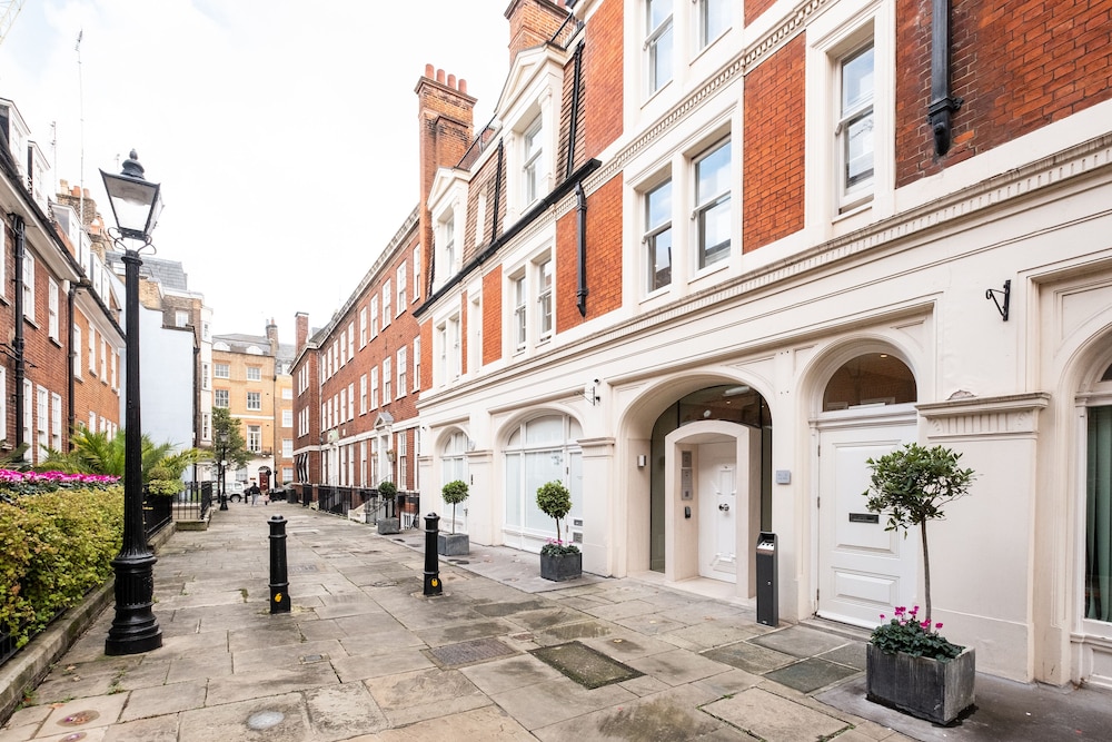 Native Mayfair