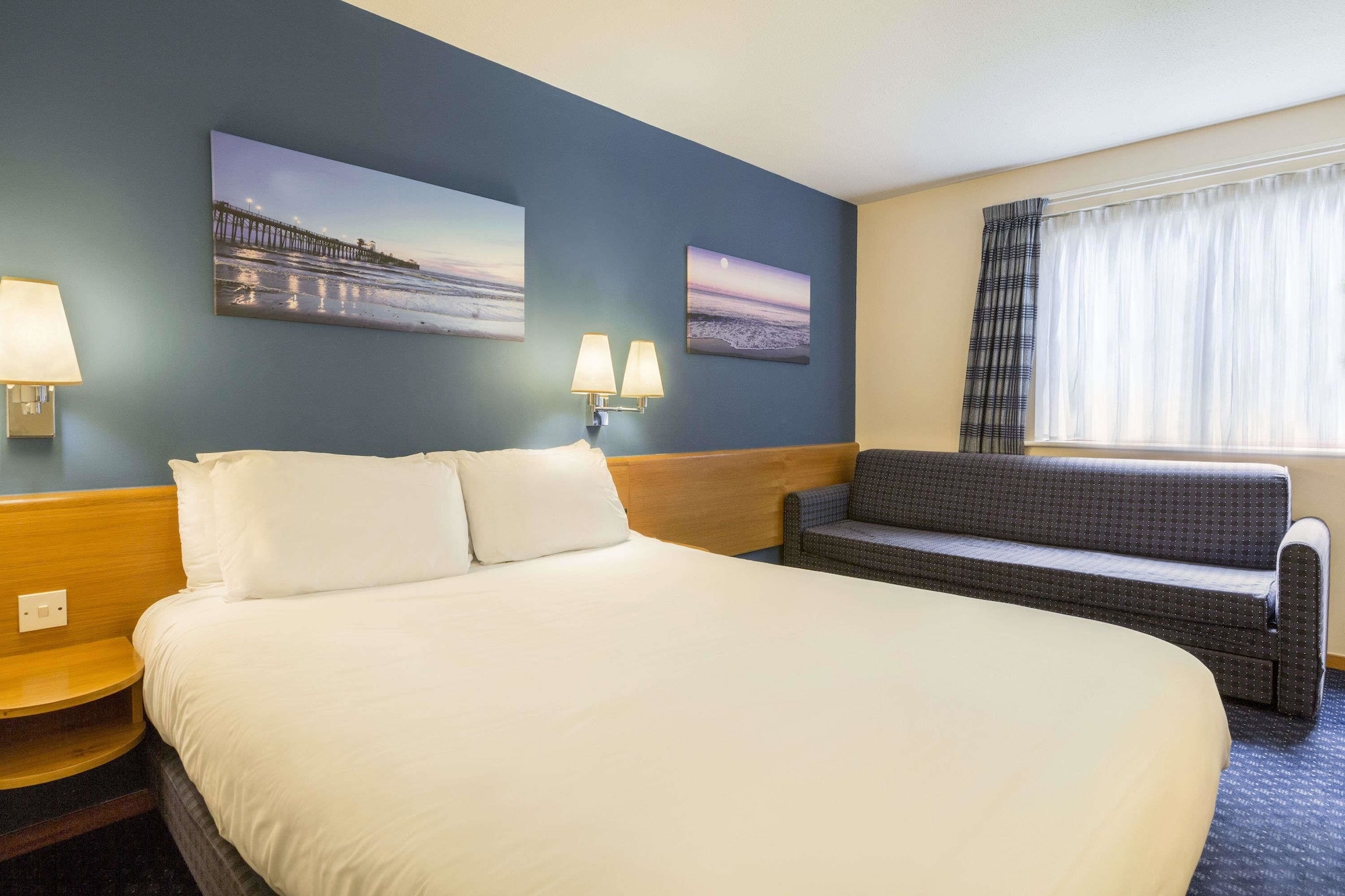 غرفة بسرير مزدوج، Days Inn by Wyndham Magor 3/4