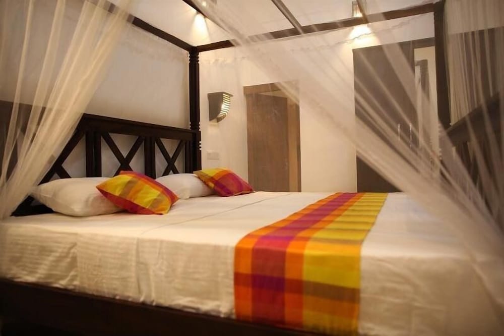 Villa Pinnawala 8/50
