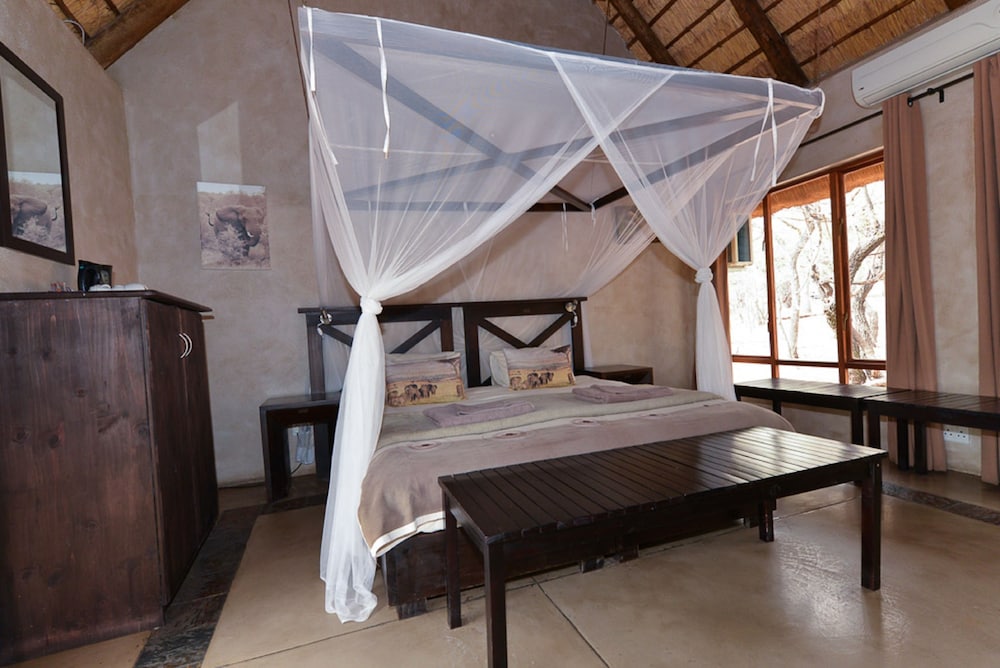 Thornhill Safari Lodge 30/70