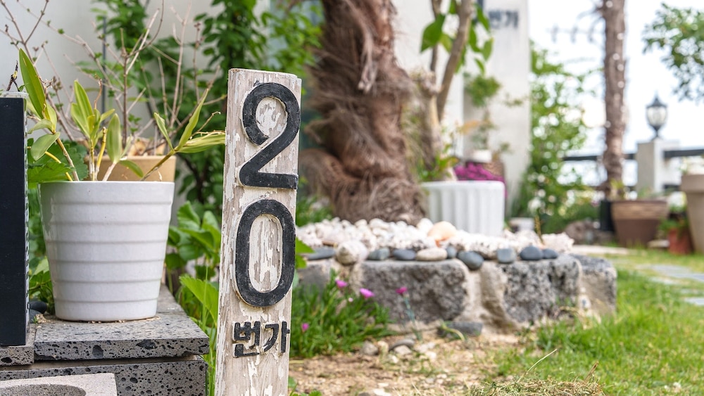 Gyeongju 20Th Street Pension 45/50