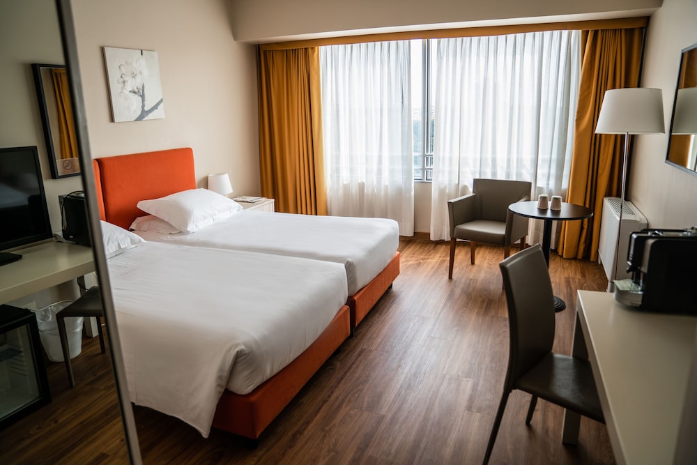 SUPERIOR, TWIN BEDS