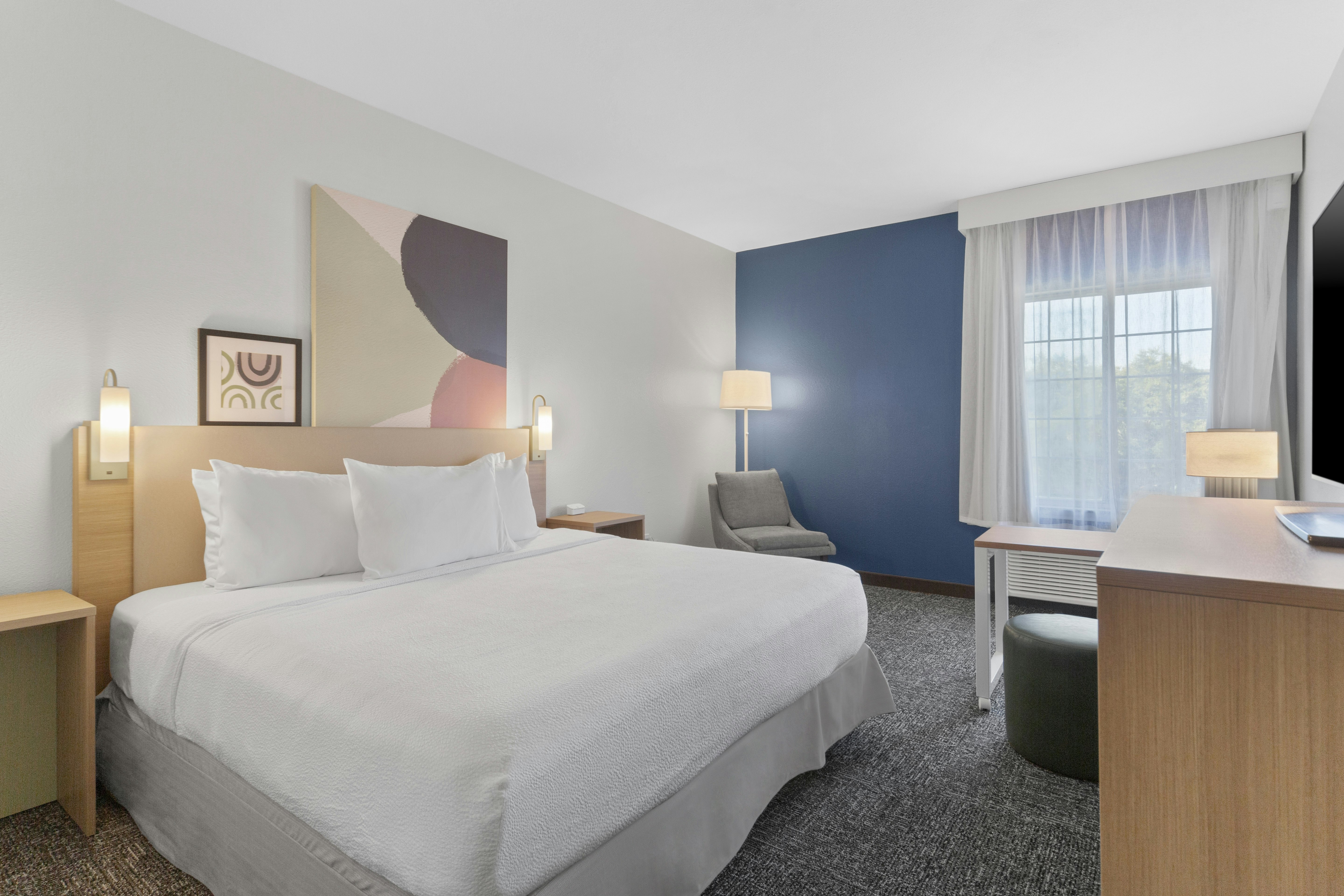 ROOM, KING BED, ACCESSIBLE