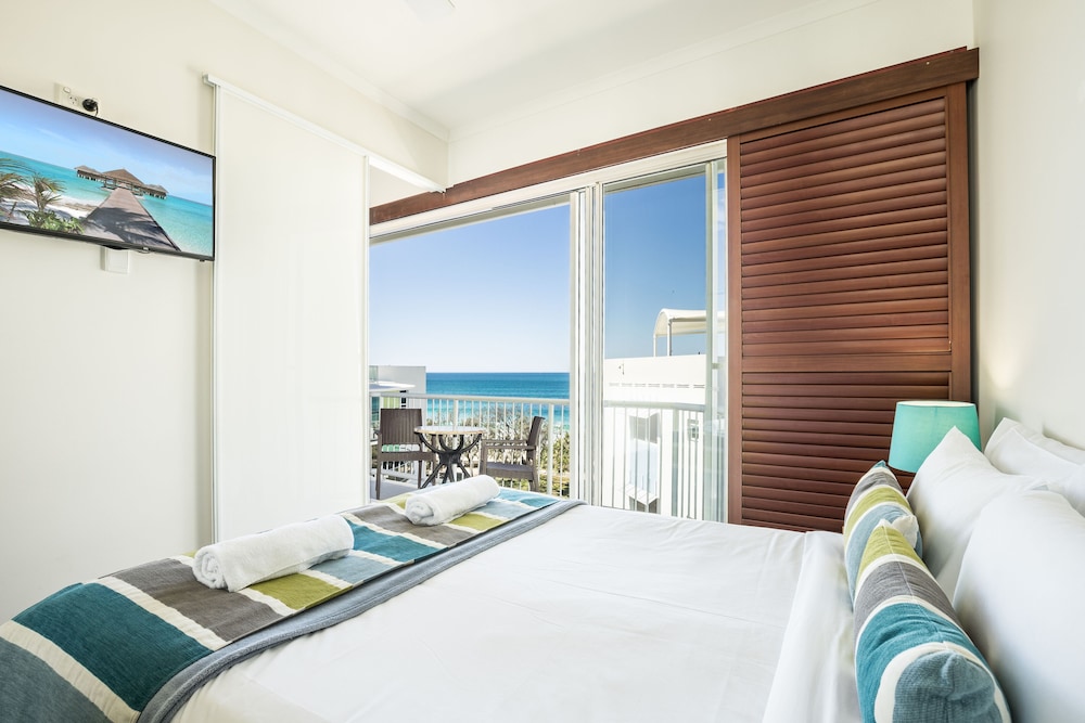Rolling Surf Resort 24/78