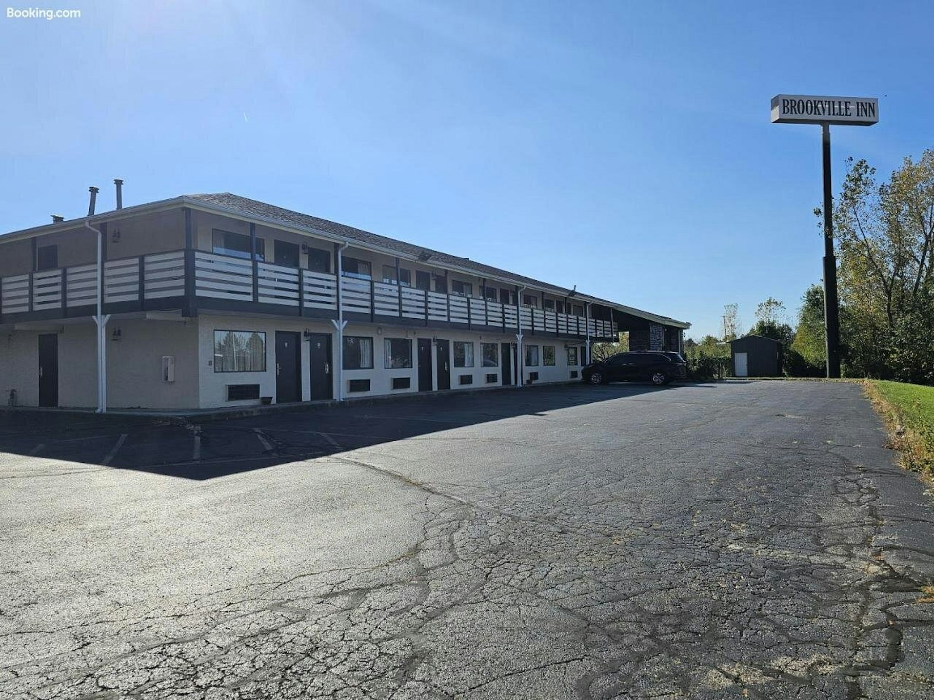 Brookville Inn By OYO Near Dayton International Airport 17/17