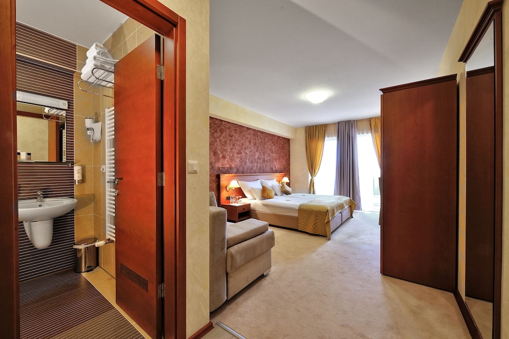 Hotel Antica 50/50