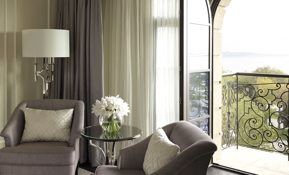 Four Seasons Hotel Baku 35/55