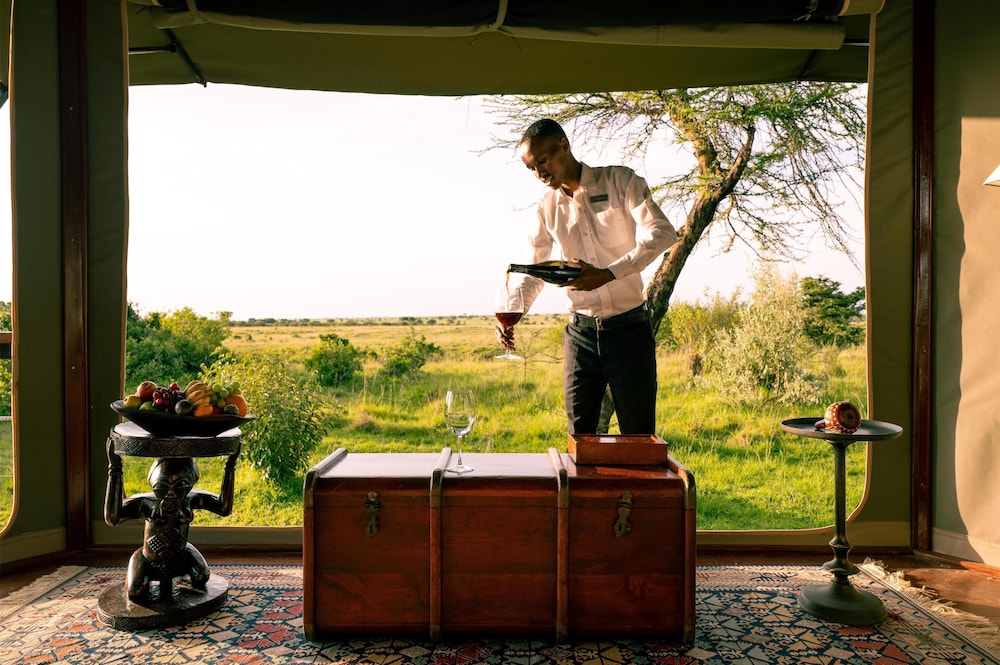 OLARE MARA KEMPINSKI MASAI MARA 29/50
