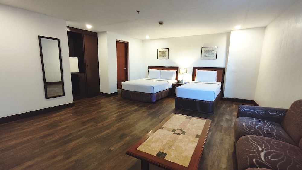 Rajah Park Hotel 24/50