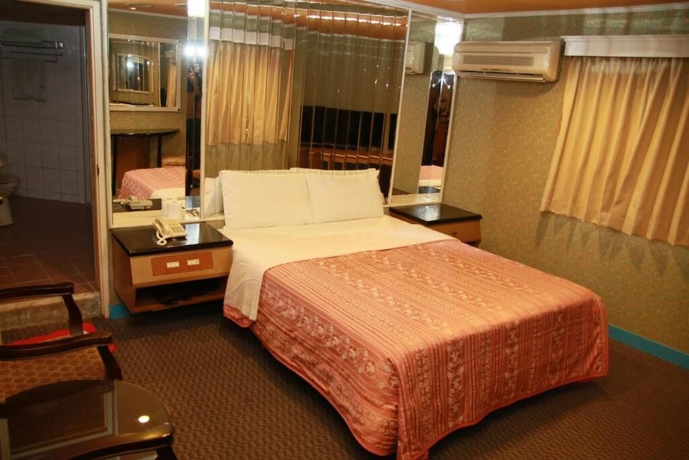 Ti Hwa Hotel 19/49