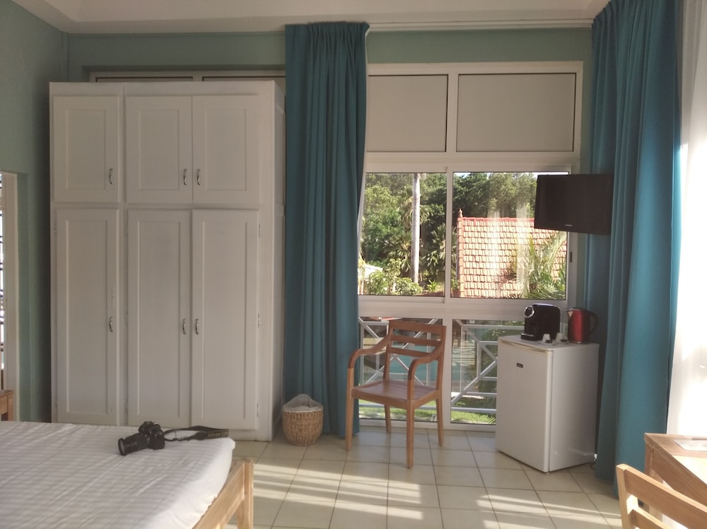 Hotel Fregate Bleue 7/72