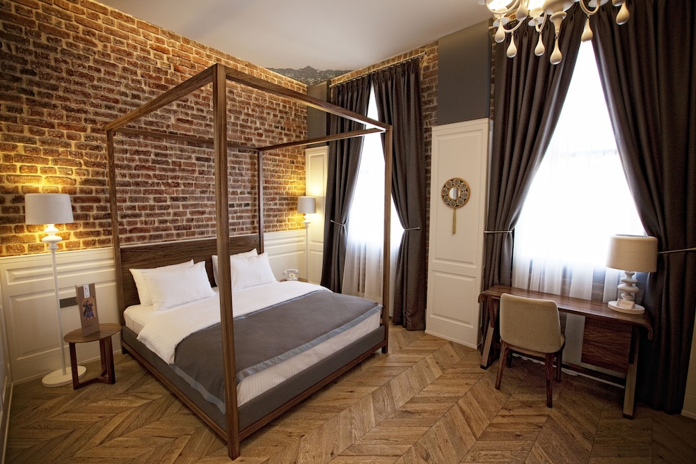 Hotel Miniature 20/75