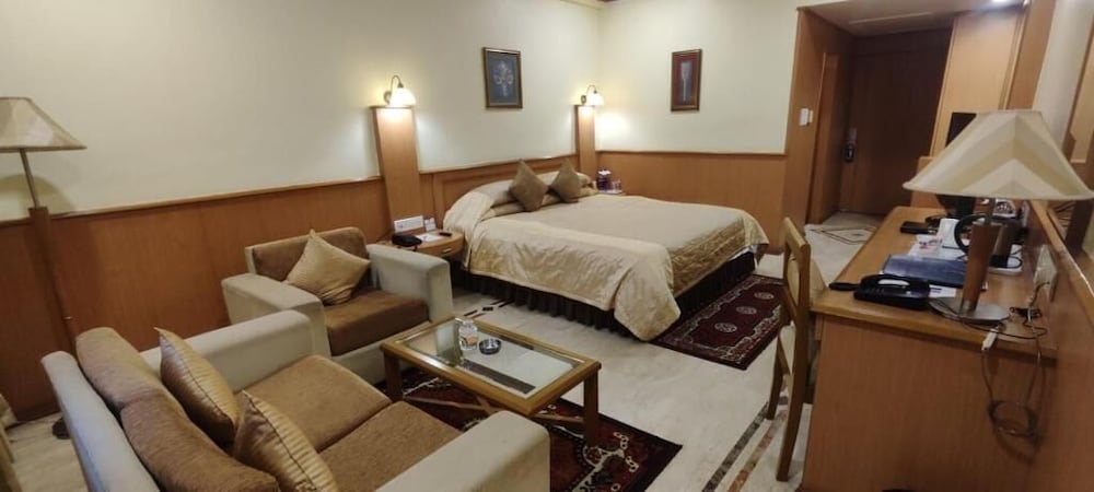 Empires Hotel Paradip 12/34