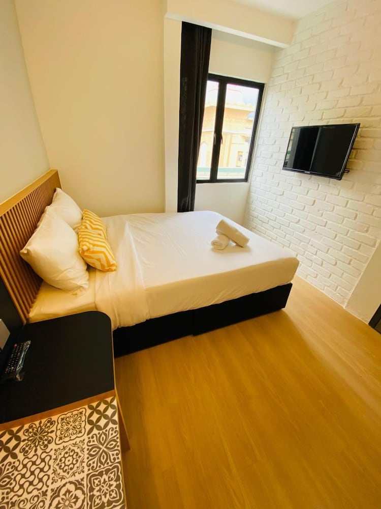 Mixx Hotel 13/50