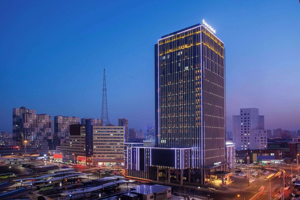 Days Hotel by Wyndham Jilin Railway Station 1/16