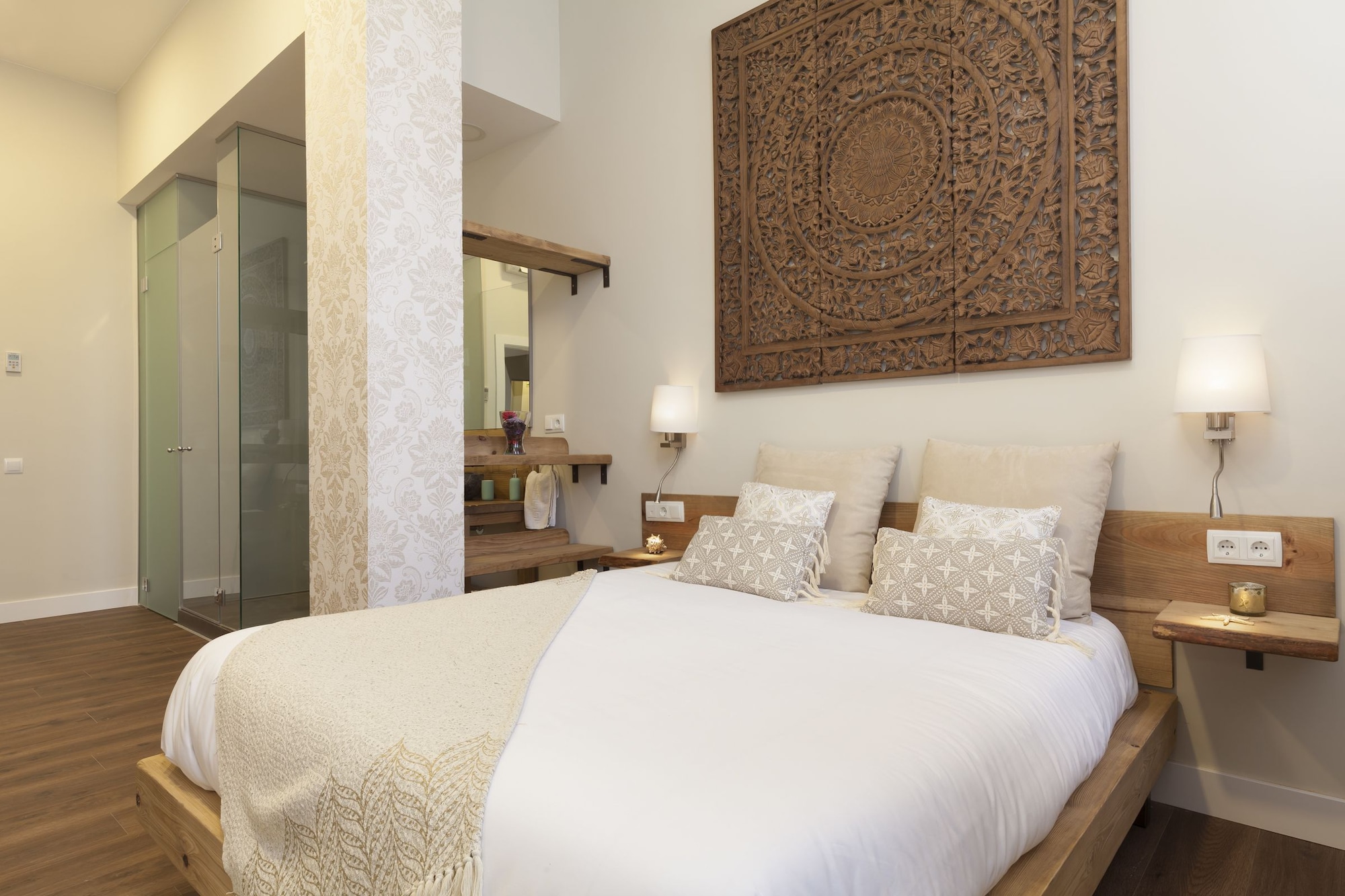 ROOM, DOUBLE BED, WITH EXTRA BED, GARDEN AREA
