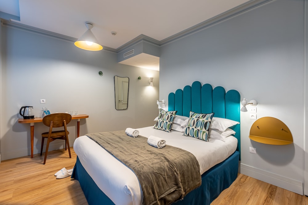 Hotel Celeste Batignolles Montmartre 11/26