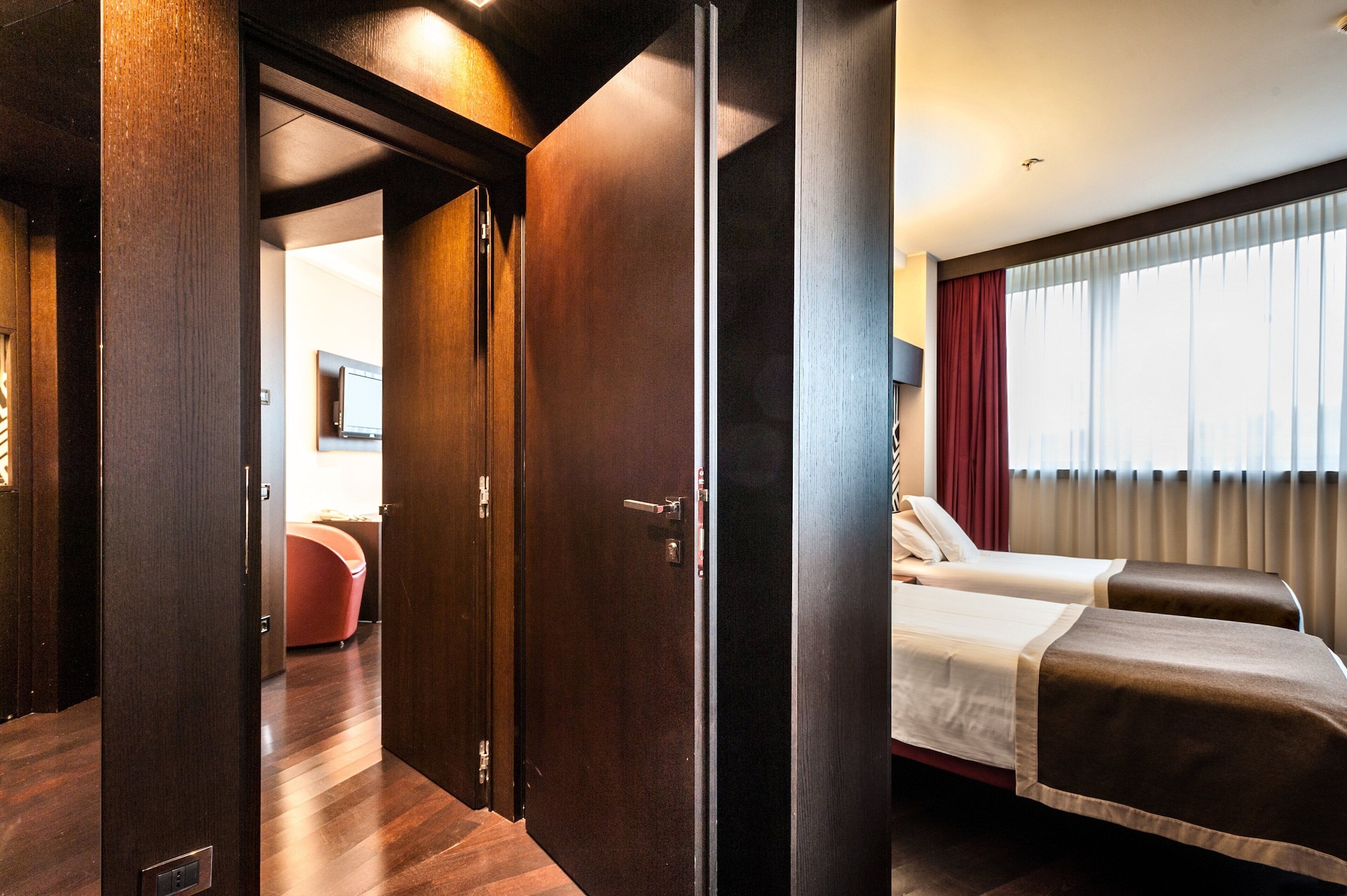 غرفة بريميوم ركنية بسريرين منفصلين، Crowne Plaza Milan City 6/9