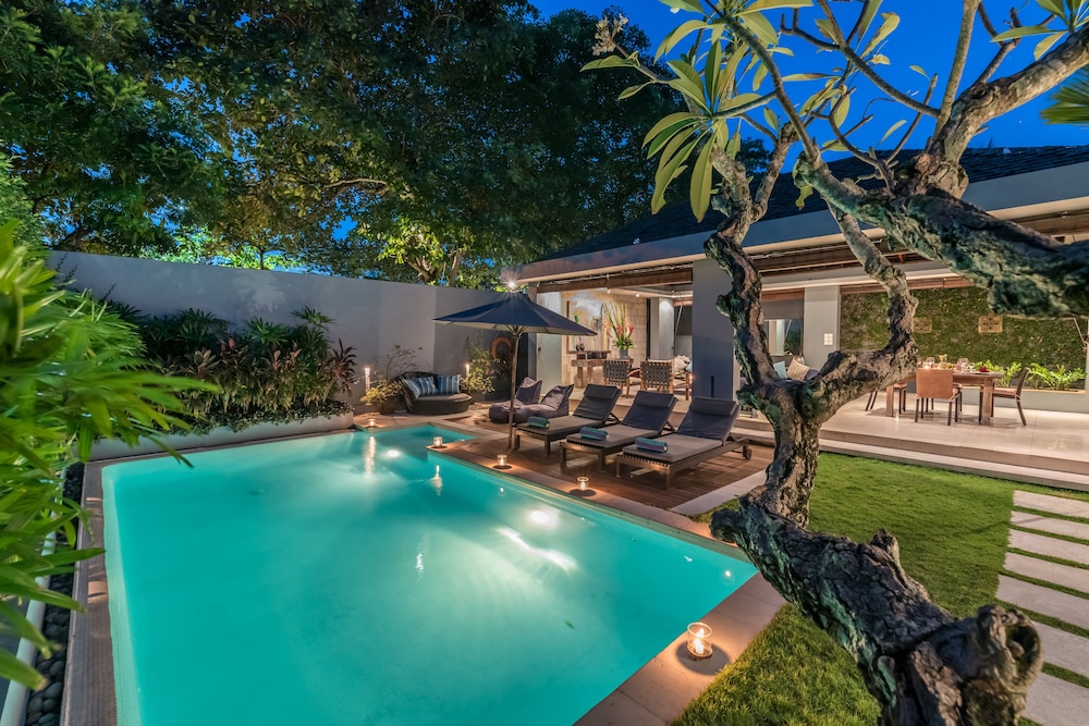KEMBALI VILLAS 42/50