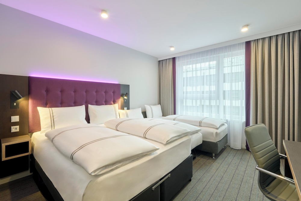 Premier Inn Stuttgart Zuffenhausen 4/44
