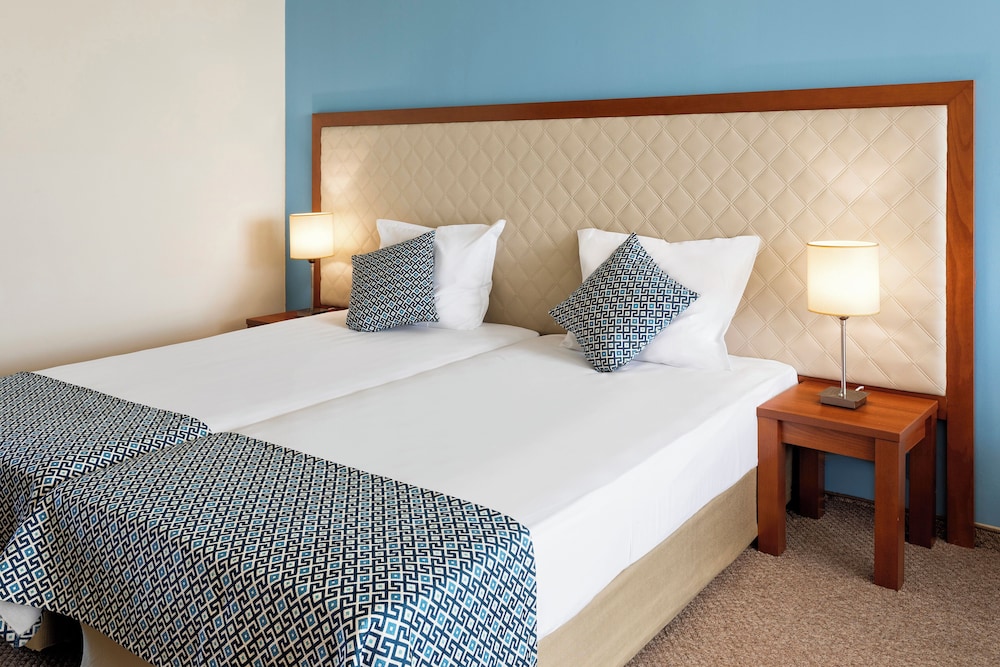 Sol Luna Bay Resort 17/50