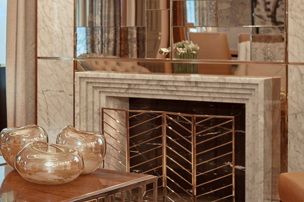 THE RITZ-CARLTON, BERLIN 19/45