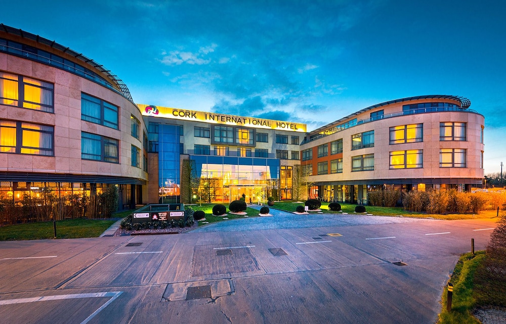 Cork International Hotel 56/60