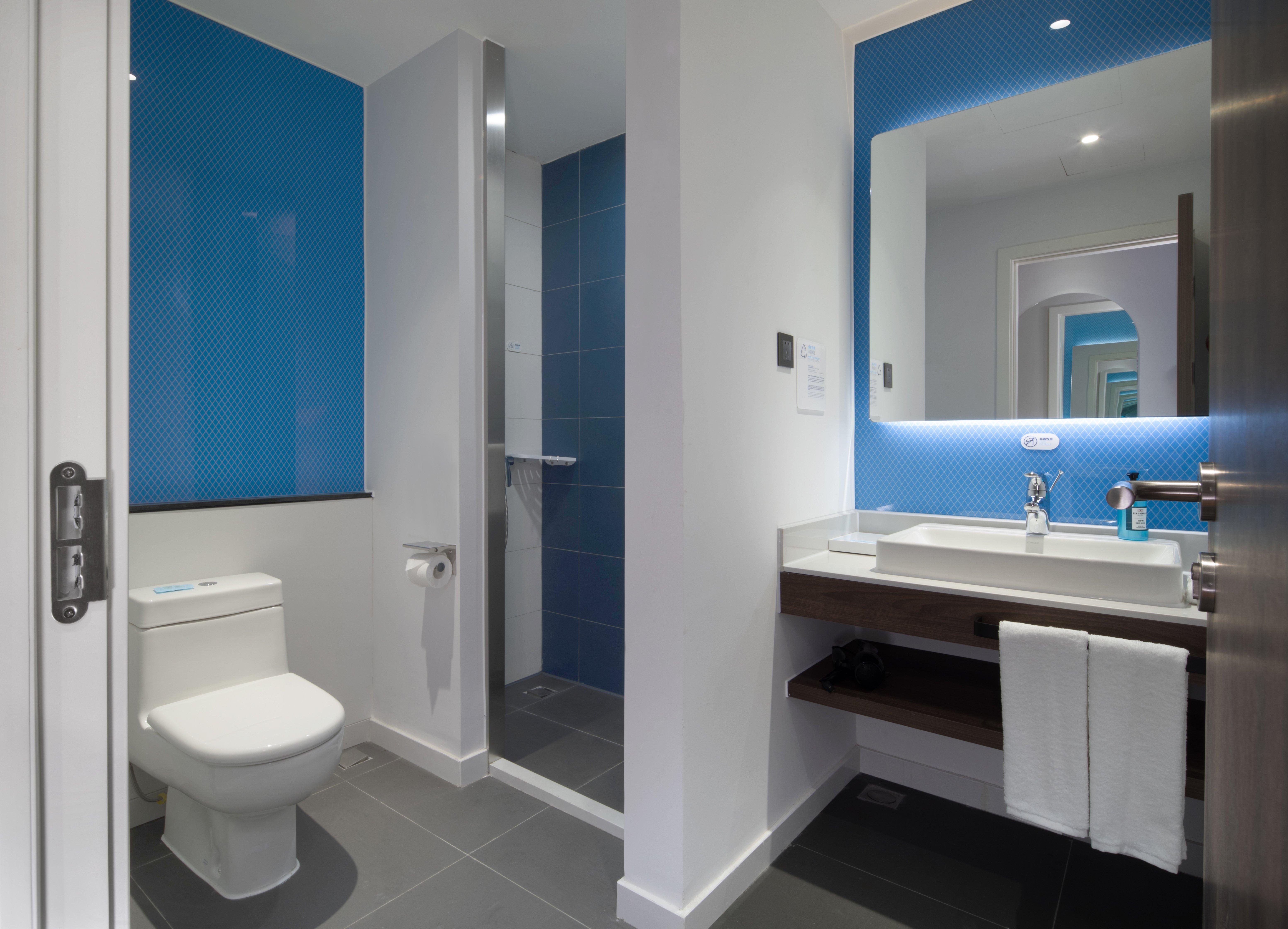 Holiday Inn Express Shanghai Tourism Zone 49/51