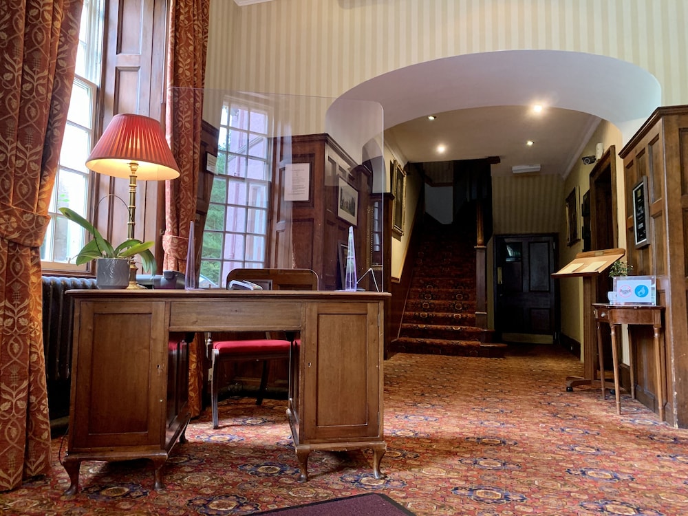 BUNCHREW HOUSE HOTEL 2/30