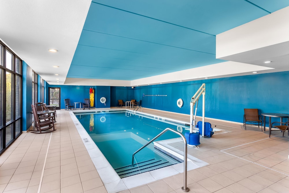 swimming pool spa