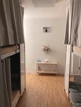 Male Dorm, 4 People