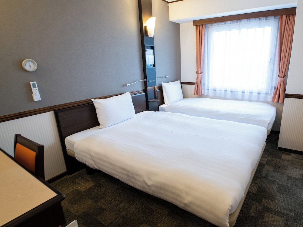 STANDARD, TWIN BEDS