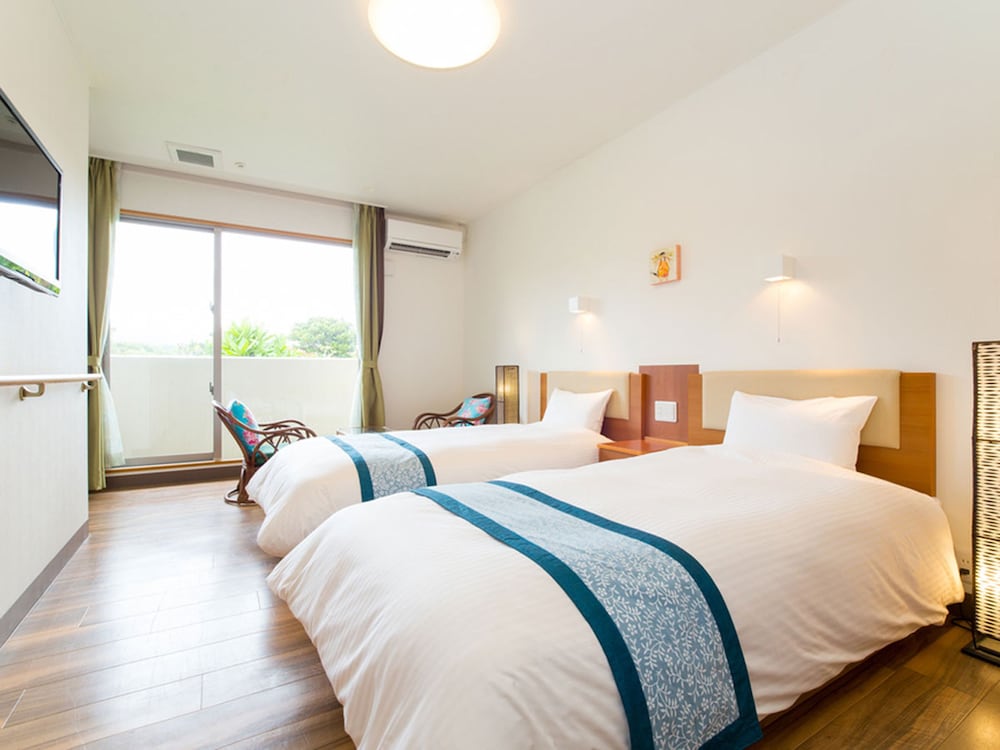 Room, Twin Beds, Murphy Bed