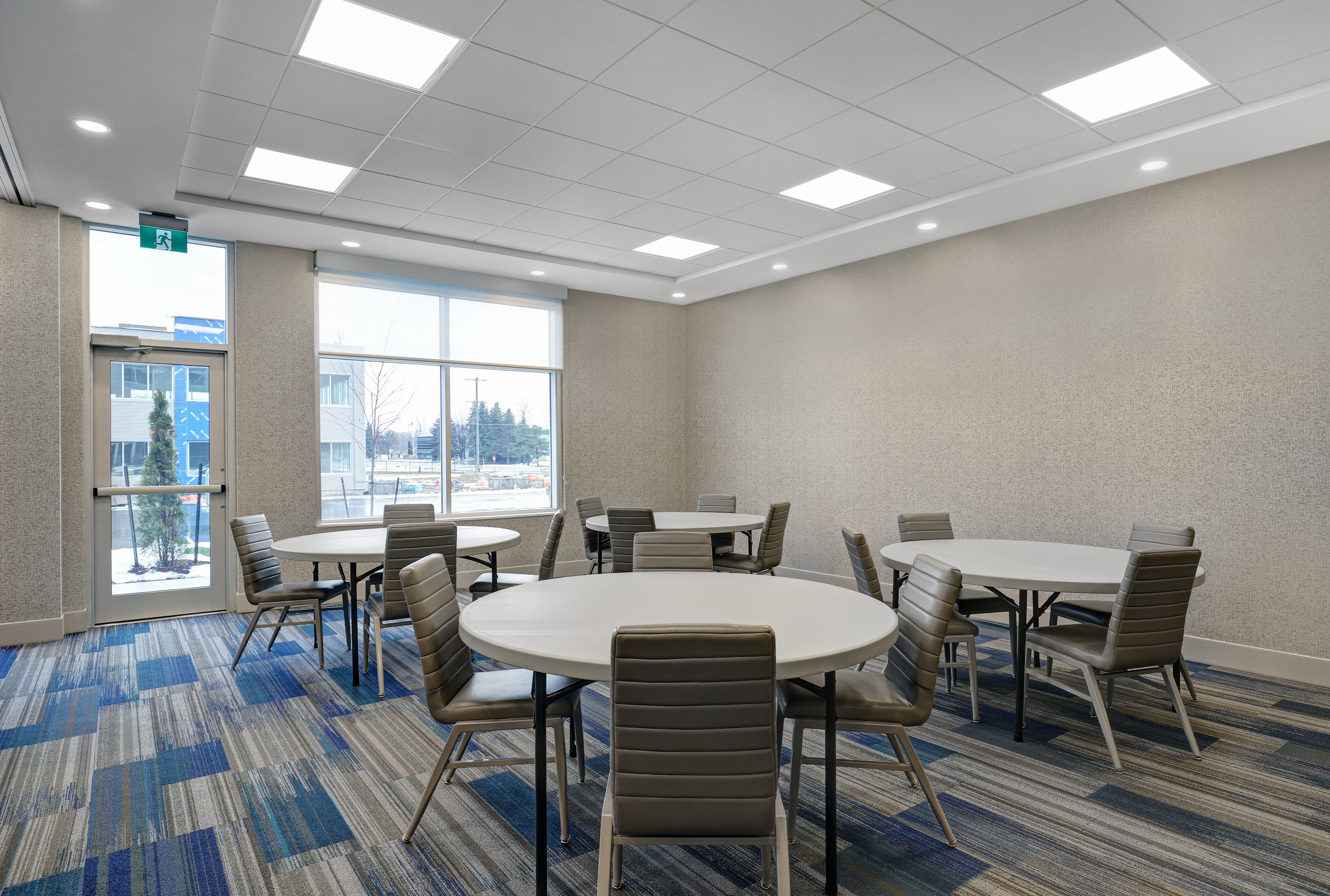 Holiday Inn Express And Suites Collingwood 58/73