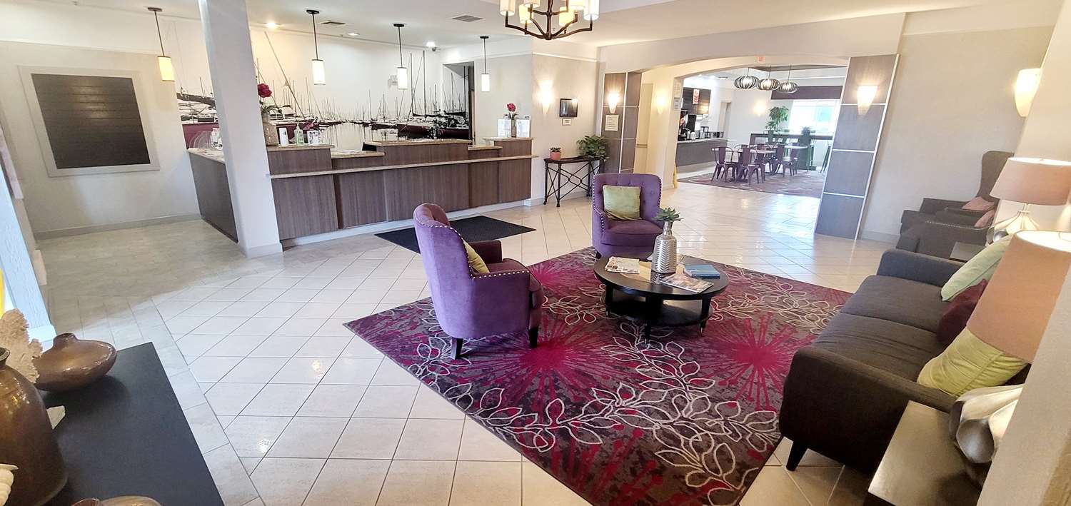 Kemah Edgewater Hotel, SureStay Collection by Best Western 17/21