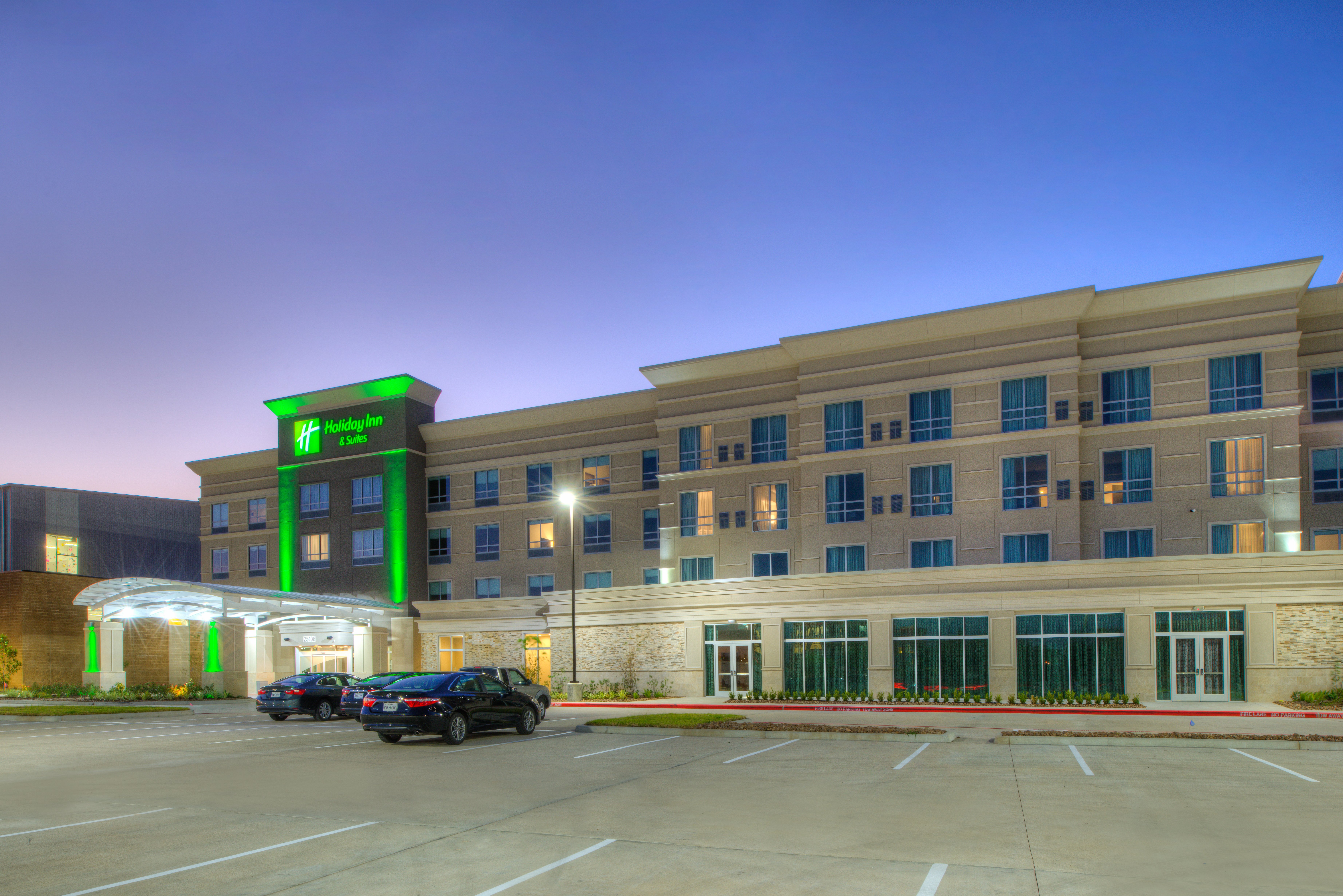 Holiday Inn Hotel Suites Houston West Katy Mills 52/54