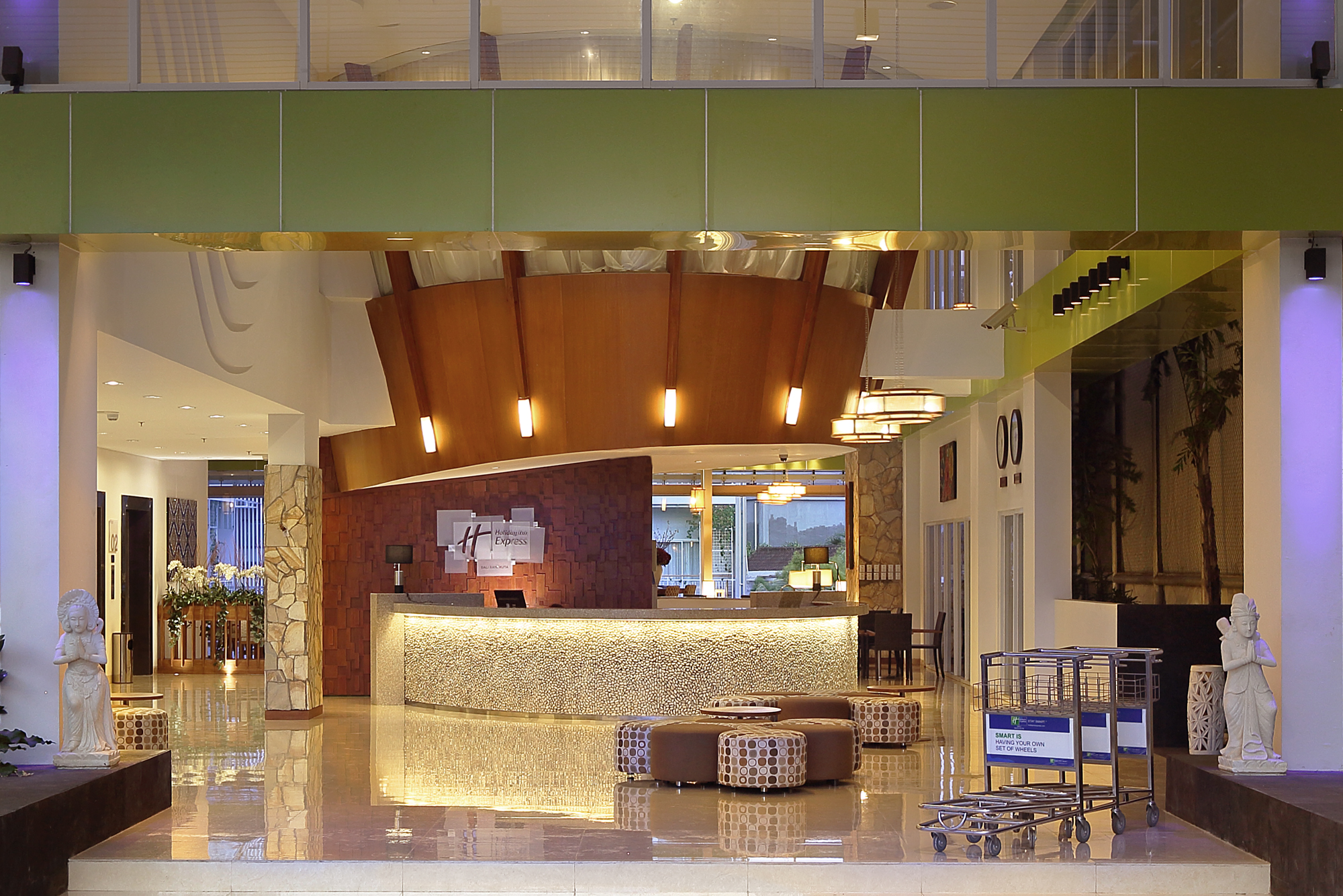 Diamond Hotel Kuta Bali (Ex Holiday Inn Express Bali Raya Kuta) 4/50