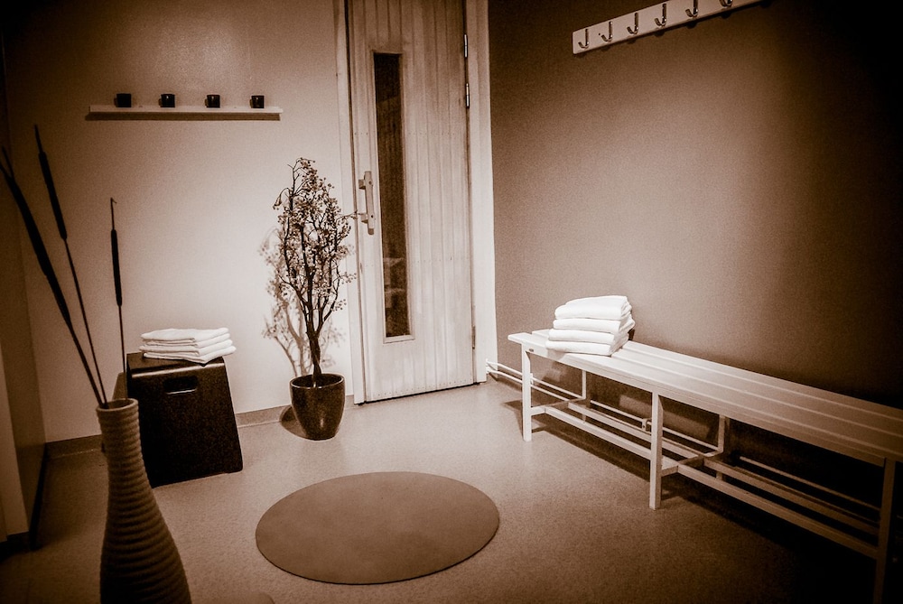 Hotel Niva 12/21