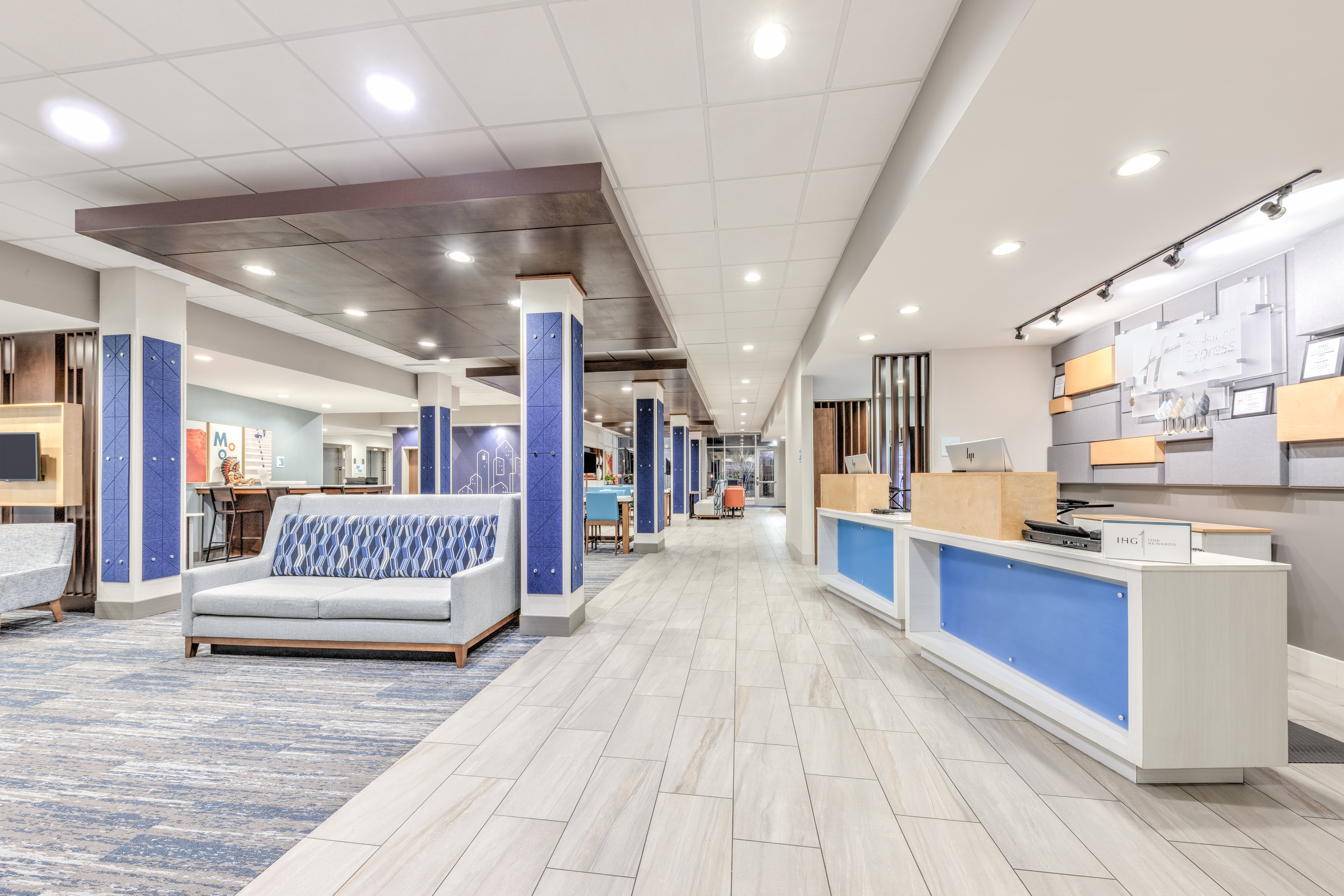HOLIDAY INN EXPRESS & SUITES MOORE 14/75