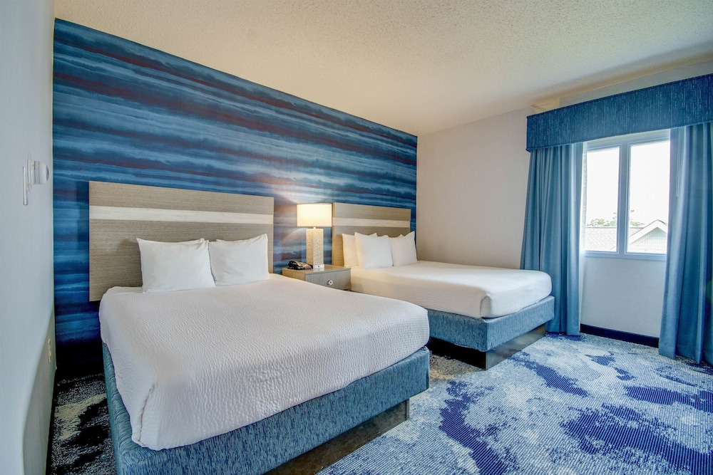 Suite, 2 Queen Beds, No View, No Balcony, Sofa, North Wing