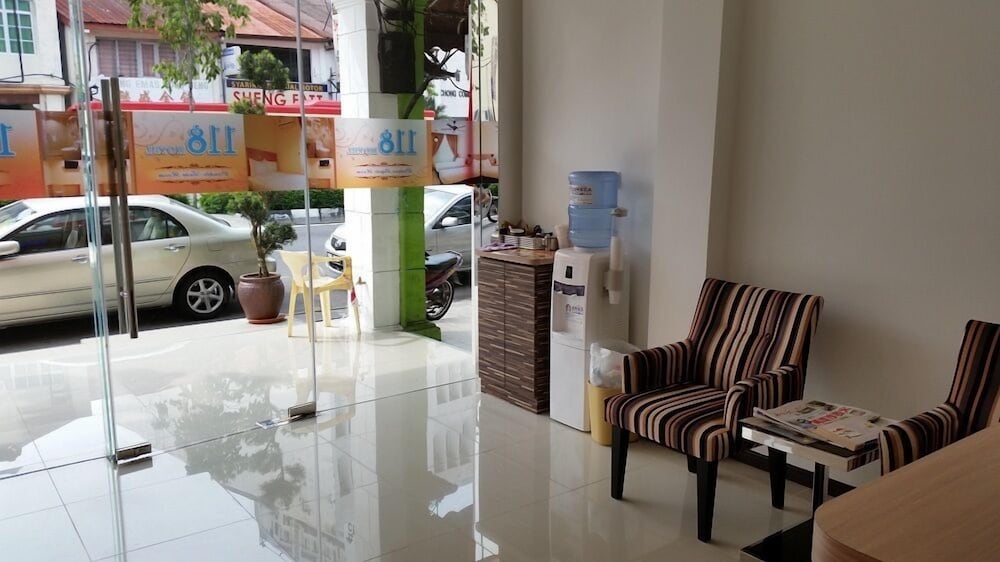 118 Hotel 23/27