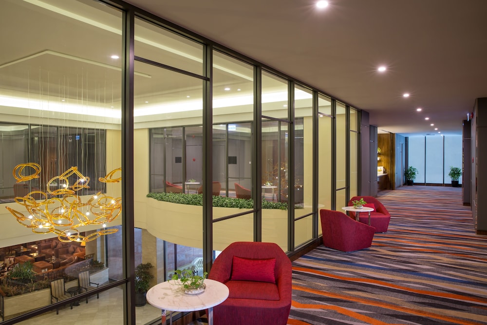 Saigon Prince Hotel 52/71