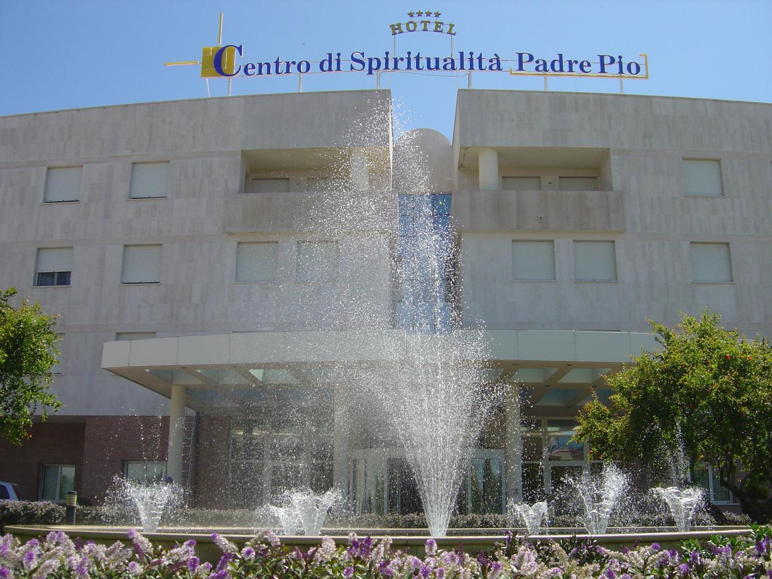 Centro Di Spiritualita Padre Pio 4/51